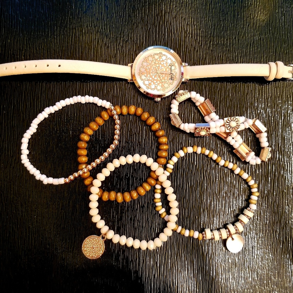 Watch & Multi-Bracelet Set - Picture 2 of 4